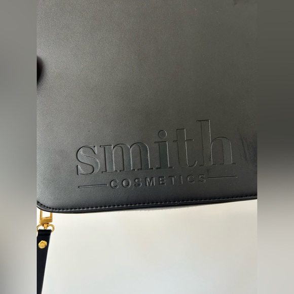 SMITH Cosmetics-Smithfolio CASE - Picture 2 of 13